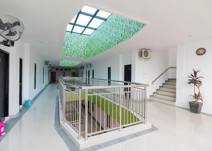 Urbanview Ephe By ReddoorzHotel Palembang